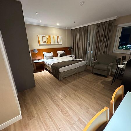 Barra Da Tijuca - 9 - Flat Premium Com Cozinha, Fogao Cooktop, Geladeira Grande, Smart Tv Grande, Lindo E Muitissimo Confortavel, Balsa Para A Praia Gratis E Estacionamento Gratuito Ріо-де-Жанейро Екстер'єр фото