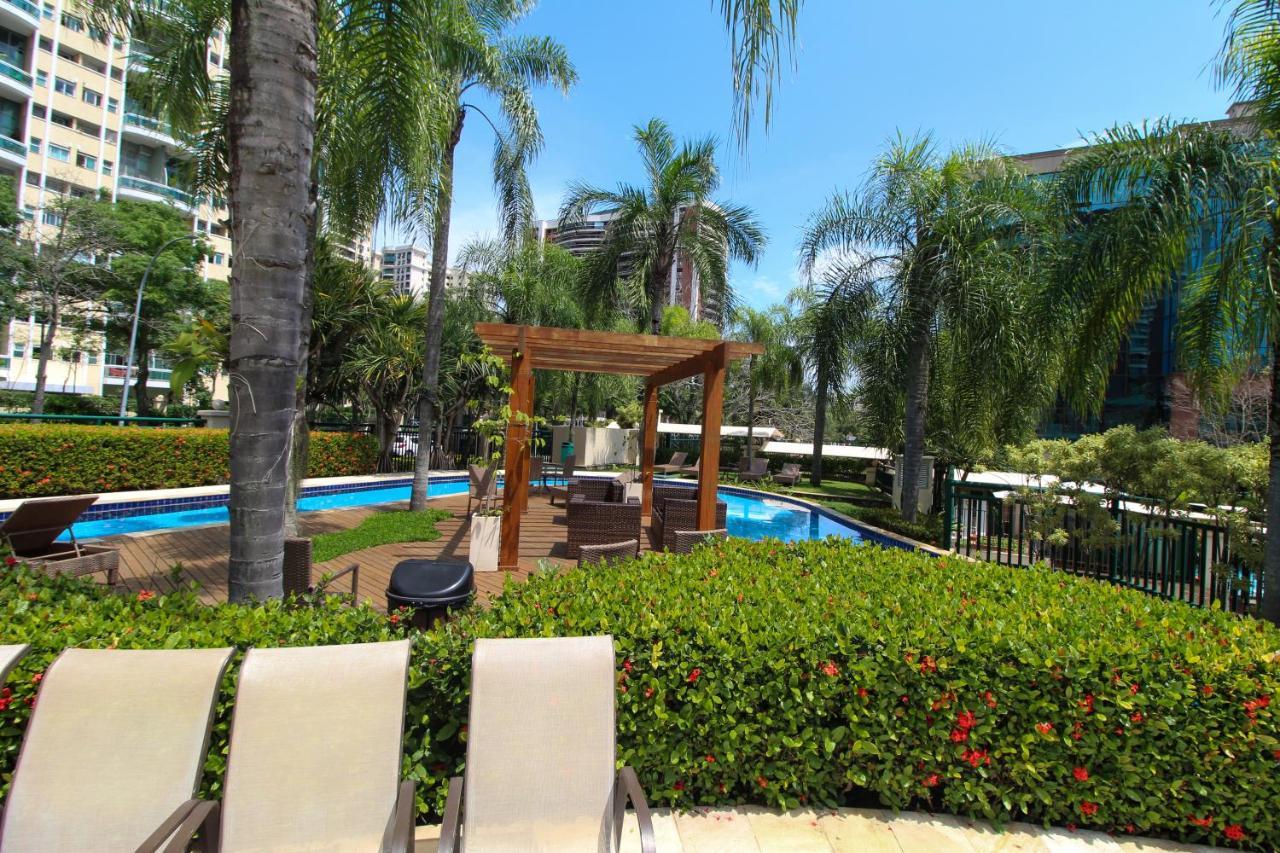 Barra Da Tijuca - 9 - Flat Premium Com Cozinha, Fogao Cooktop, Geladeira Grande, Smart Tv Grande, Lindo E Muitissimo Confortavel, Balsa Para A Praia Gratis E Estacionamento Gratuito Ріо-де-Жанейро Екстер'єр фото