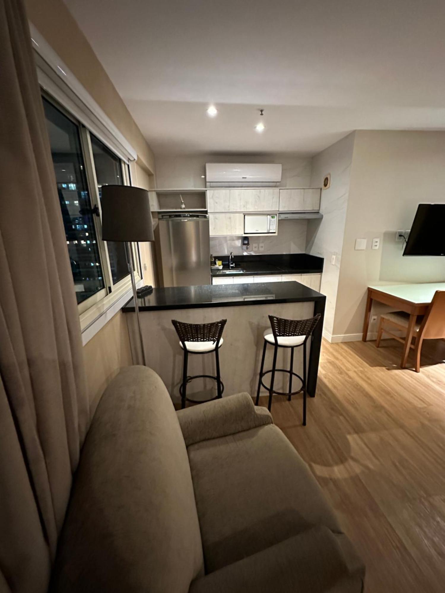 Barra Da Tijuca - 9 - Flat Premium Com Cozinha, Fogao Cooktop, Geladeira Grande, Smart Tv Grande, Lindo E Muitissimo Confortavel, Balsa Para A Praia Gratis E Estacionamento Gratuito Ріо-де-Жанейро Екстер'єр фото