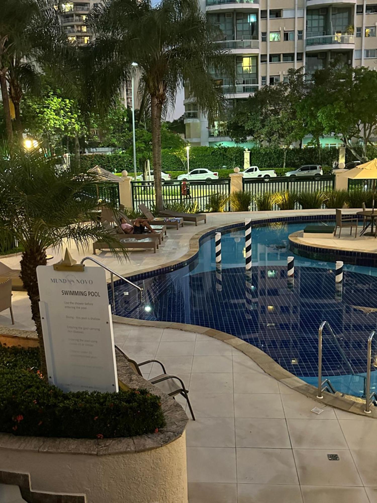 Barra Da Tijuca - 9 - Flat Premium Com Cozinha, Fogao Cooktop, Geladeira Grande, Smart Tv Grande, Lindo E Muitissimo Confortavel, Balsa Para A Praia Gratis E Estacionamento Gratuito Ріо-де-Жанейро Екстер'єр фото